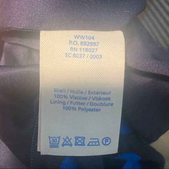 Boden Blue Polka Dot Retro Style Form Fitted Midi dress.  EUC Lined Size 4 Women - Picture 3 of 4